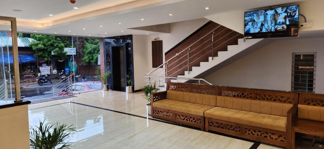Ponni Residency Танджавур Екстериор снимка